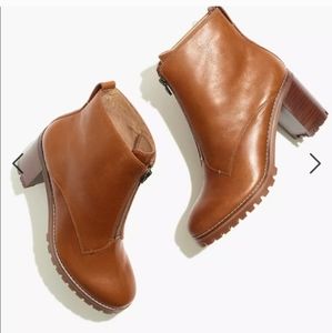 Madewell Women's Alyce Zip-Front Lugsole Boot Size 7 in Dried Maple